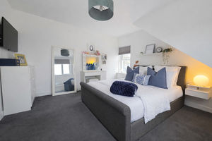 Photo 16- click for photo gallery